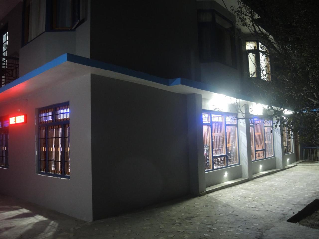 קאלפה The Alpine Nest Hotel מראה חיצוני תמונה