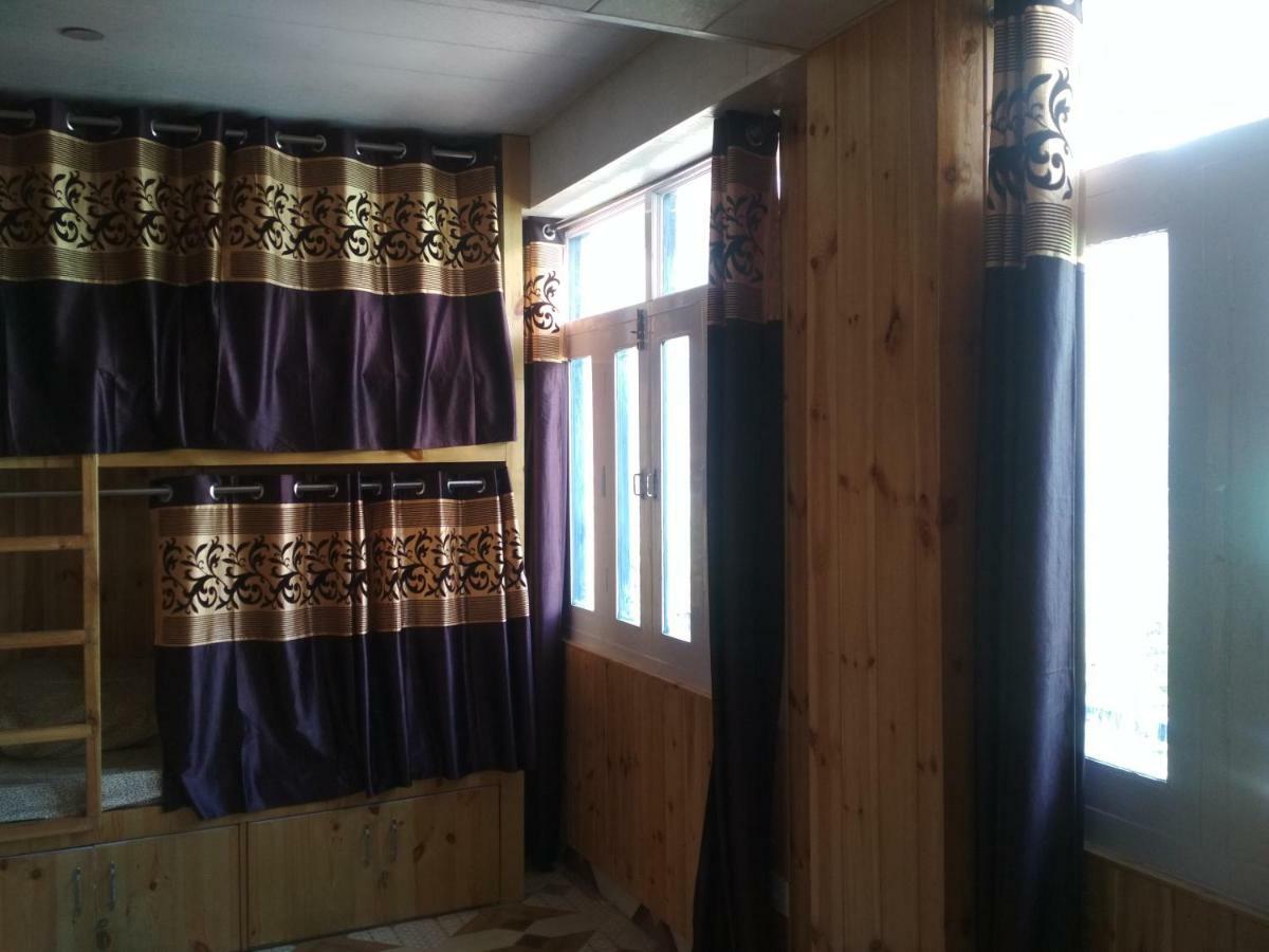 קאלפה The Alpine Nest Hotel מראה חיצוני תמונה