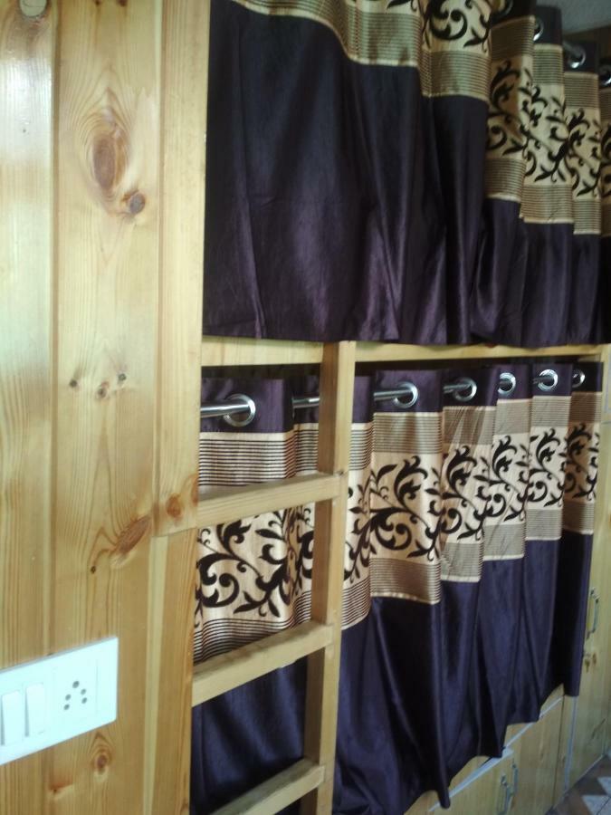קאלפה The Alpine Nest Hotel מראה חיצוני תמונה